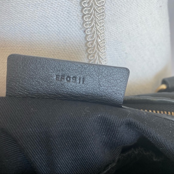 Givenchy medium pandora in aged leather - Picture 3 of 9